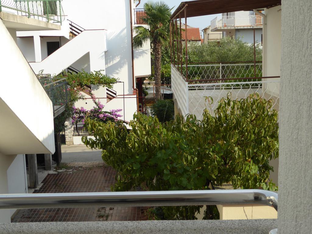 Apartments Bojanic Vodice Exterior photo